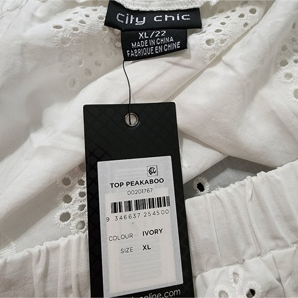 City chic peekaboo Ivory eyelet lace off shoulder top plus size 22 new!!! - Picture 5 of 8